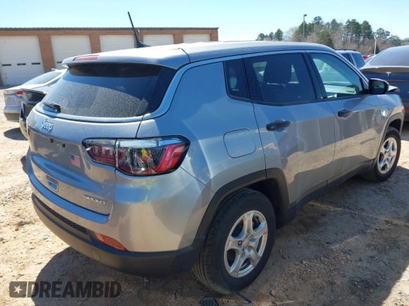 2022 Jeep Compass Sport with VIN 3C4NJCAB7NT217818, listed as a IAAI auction lot 41859331 with 26,682 mi miles and . Bid and sale history available at carsss.com. Image 4.