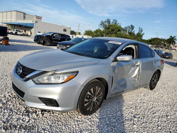 2016 Nissan Altima 2.5 SR with VIN 1N4AL3AP5GC192913, listed as a Copart auction lot 41628645 with 117,111 mi miles and Salvage Title. Bid and sale history available at carsss.com. Image 1.