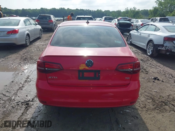 2016 Volkswagen Jetta Sport z VIN 3VWD17AJ5GM270036, wystawiony jako IAAI lot #42527954 z przebiegiem 142 008 mil mil oraz . Historia ofert i sprzedaży dostępna na DreamBid. Obrazek 17.
