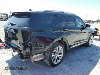 2021 Ford Explorer Platinum with VIN 1FM5K8HC7MGB00084, listed as a Copart auction lot 60542415 with 36,688 mi miles and Salvage title. Bid and sale history available at DreamBid. Image 3.