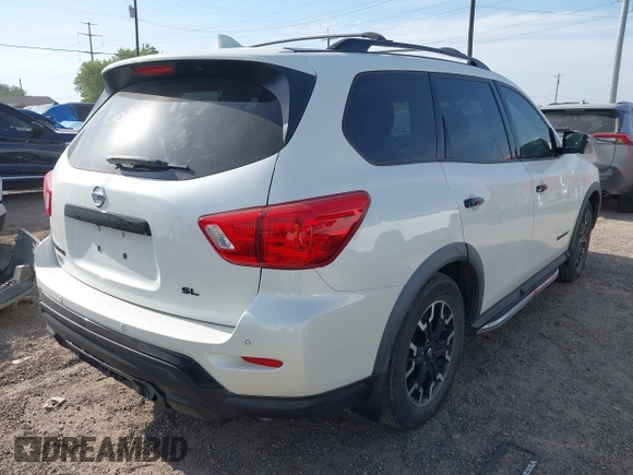 2020 Nissan Pathfinder SL z VIN 5N1DR2CN3LC605204, wystawiony jako IAAI lot #42063143 z przebiegiem 71 322 mil mil oraz . Historia ofert i sprzedaży dostępna na DreamBid. Obrazek 4.
