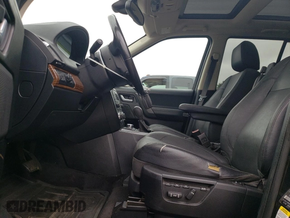2009 Land Rover LR2 HSE with VIN SALFT24N89H147709, listed as a Copart auction lot 63833125 with 178,576 mi miles and Salvage title. Bid and sale history available at DreamBid. Image 7.