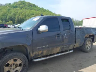 2011 Chevrolet Silverado 1500 LT with VIN 1GCRKSE34BZ103517, listed as a IAAI auction lot 42159755 with 283,117 mi miles and . Bid and sale history available at DreamBid. Image 6.