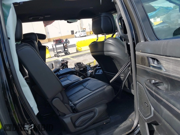 2024 Jeep Wagoneer Series II с VIN 1C4SJSBP2RS102168, выставлен на аукционе IAAI как лот 42511841 с пробегом 38 212 миль миль и . История ставок и продаж доступна на DreamBid. Изображение 8.
