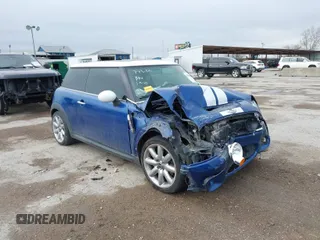 2008 MINI Hardtop S with VIN WMWMF73598TV37148, listed as a IAAI auction lot 41428912 with 91,180 mi miles and . Bid and sale history available at DreamBid. Image 1.