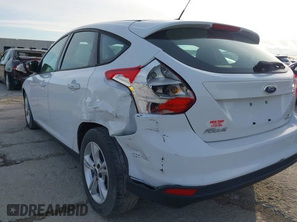 2014 Ford Focus SE with VIN 1FADP3K27EL105725, listed as a IAAI auction lot 39837647 with 105,250 mi miles. Bid and sale history available at carsss.com. Image 6.