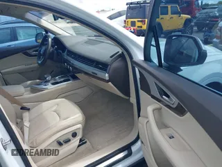 2018 Audi Q7 Premium Plus z VIN WA1LHAF79JD004553, wystawiony jako IAAI lot #42591653 z przebiegiem 65 349 mil mil oraz . Historia ofert i sprzedaży dostępna na DreamBid. Obrazek 5.