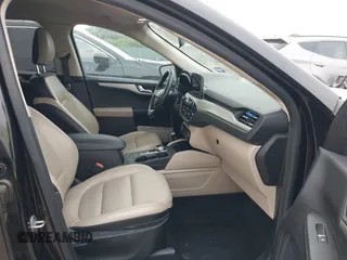 2020 Ford Escape SEL with VIN 1FMCU0H63LUA31648, listed as a IAAI auction lot 42295744 with 94,889 mi miles and . Bid and sale history available at DreamBid. Image 5.