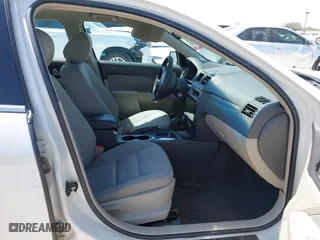 2012 Ford Fusion SE with VIN 3FAHP0HA8CR261558, listed as a IAAI auction lot 41815881 with 125,827 mi miles. Bid and sale history available at carsss.com. Image 5.