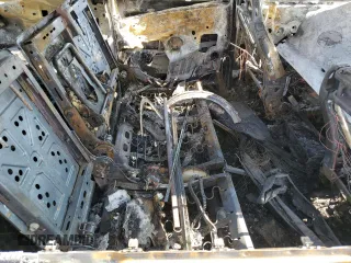 2015 Cadillac Escalade z VIN 1GYS4GKJ9FR105663, wystawiony jako Copart lot #50601235 z przebiegiem Nie podano mil oraz Szkoda całkowita • Salvage title. Historia ofert i sprzedaży dostępna na DreamBid. Obrazek 11.