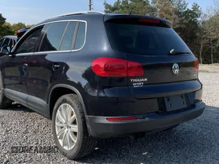 2013 Volkswagen Tiguan SE z VIN WVGBV7AX3DW544490, wystawiony jako Copart lot #82038874 z przebiegiem 149 169 mil mil oraz Czysty tytuł • Clean title. Historia ofert i sprzedaży dostępna na DreamBid. Obrazek 3.