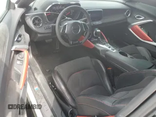 2023 Chevrolet Camaro ZL1 z VIN 1G1FK1R60P0105089, wystawiony jako Copart lot #51272845 z przebiegiem 22 478 mil mil oraz Szkody całkowita. Historia ofert i sprzedaży dostępna na DreamBid. Obrazek 8.