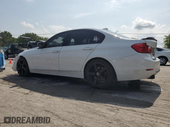 2013 BMW 3 Series 328i z VIN WBA3A5C53DF356540, wystawiony jako Copart lot #62729845 z przebiegiem 155 470 mil mil oraz Szkoda całkowita • Salvage title. Historia ofert i sprzedaży dostępna na DreamBid. Obrazek 2.