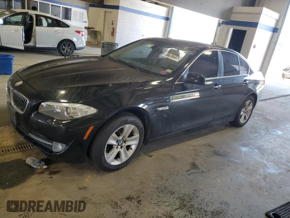 2013 BMW 5 Series 528i xDrive with VIN WBAXH5C51DD112846, listed as a Copart auction lot 57757235 with 119,511 mi miles and Clean title. Bid and sale history available at DreamBid. Image 1.