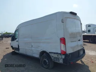 2019 Ford Transit с VIN 1FTYR2CM6KKB19102, выставлен на аукционе IAAI как лот 42021183 с пробегом 217 976 миль миль и . История ставок и продаж доступна на DreamBid. Изображение 14.