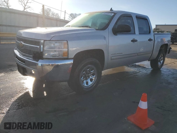 2013 Chevrolet Silverado 1500 LS with VIN 3GCPKREA1DG122897, listed as a Copart auction lot 42510225 with 212,745 mi miles and Salvage Title. Bid and sale history available at DreamBid. Image 1.