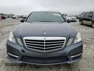 2013 Mercedes-Benz E 350 Luxury with VIN WDDHF5KB0DA754471, listed as a Copart auction lot 56105385 with 110,417 mi miles and Salvage title. Bid and sale history available at DreamBid. Image 5.