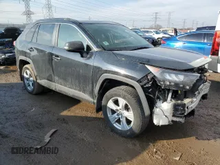 2019 Toyota RAV4 XLE with VIN JTMP1RFV3KD040457, listed as a Copart auction lot 46469435 with 62,067 mi miles and Salvage Title. Bid and sale history available at carsss.com. Image 4.