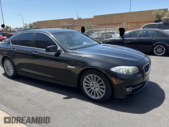 2011 BMW 5 Series 535i with VIN WBAFR7C59BC607237, listed as a Copart auction lot 52606185 with 101,970 mi miles and Clean Title. Bid and sale history available at carsss.com. Image 1.