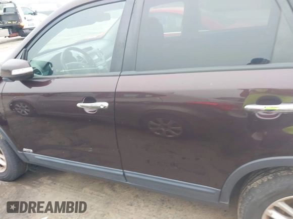 2015 Kia Sorento LX with VIN 5XYKTDA76FG565178, listed as a IAAI auction lot 42196426 with 160,933 mi miles. Bid and sale history available at carsss.com. Image 14.