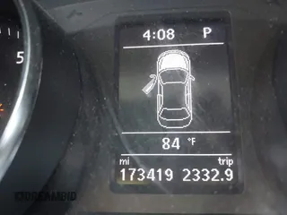 2017 Volkswagen Passat S z VIN 1VWAT7A38HC043814, wystawiony jako IAAI lot #42216077 z przebiegiem 178 418 mil mil oraz . Historia ofert i sprzedaży dostępna na DreamBid. Obrazek 16.