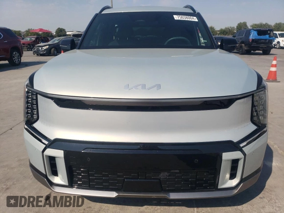 2024 Kia EV9 GT-Line with VIN KNDAEFS56R6024752, listed as a Copart auction lot 75038004 with 2,831 mi miles and Salvage Title. Bid and sale history available at carsss.com. Image 5.