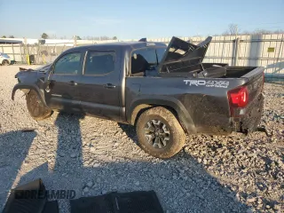 2020 Toyota Tacoma SR5 z VIN 3TMCZ5AN2LM309531, wystawiony jako Copart lot #46415625 z przebiegiem 124 426 mil mil oraz Szkoda całkowita • Salvage title. Historia ofert i sprzedaży dostępna na DreamBid. Obrazek 2.
