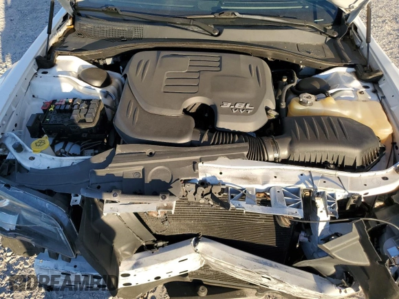 2017 Chrysler 300 S Alloy Edition with VIN 2C3CCABG1HH506601, listed as a Copart auction lot 82801734 with 77,292 mi miles and Salvage Title. Bid and sale history available at DreamBid. Image 11.