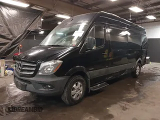 2015 Mercedes-Benz Sprinter Passenger with VIN WDZPE8CC1FP134956, listed as a IAAI auction lot 41388855 with 27,998 mi miles. Bid and sale history available at carsss.com. Image 2.