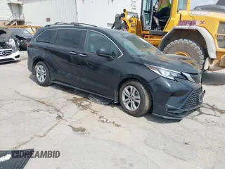 2023 Toyota Sienna XSE z VIN 5TDDSKFC5PS104449, wystawiony jako IAAI lot #42270422 z przebiegiem 28 016 mil mil oraz . Historia ofert i sprzedaży dostępna na DreamBid. Obrazek 1.