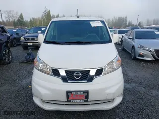 2018 Nissan NV200 Compact Cargo S with VIN 3N6CM0KN3JK699397, listed as a IAAI auction lot 40910685 with 116,115 mi miles. Bid and sale history available at carsss.com. Image 12.
