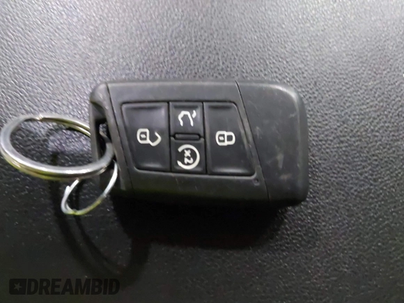 2022 Volkswagen Atlas SE z VIN 1V2KE2CA1NC206765, wystawiony jako IAAI lot #41876747 z przebiegiem 83 304 mil mil oraz . Historia ofert i sprzedaży dostępna na DreamBid. Obrazek 11.