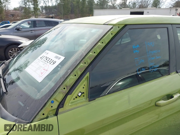 2020 Hyundai Venue SE with VIN KMHRB8A33LU039313, listed as a IAAI auction lot 41753319 with 92,872 mi miles and . Bid and sale history available at DreamBid. Image 18.