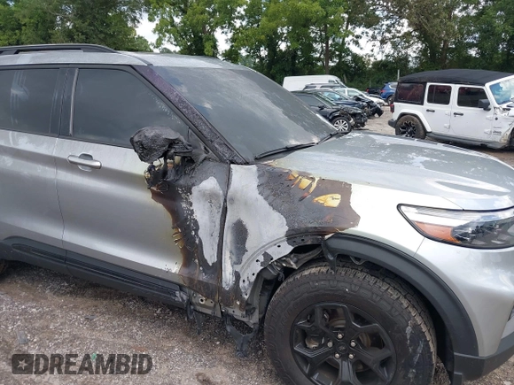 2022 Ford Explorer Timberline with VIN 1FMSK8JH6NGB87809, listed as a IAAI auction lot 39987416 with 26,569 mi miles. Bid and sale history available at carsss.com. Image 6.
