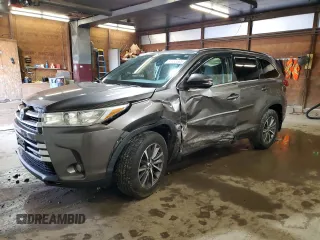 2019 Toyota Highlander SE z VIN 5TDJZRFH6KS997386, wystawiony jako Copart lot #57888665 z przebiegiem Nie podano mil oraz Szkoda całkowita • Salvage title. Historia ofert i sprzedaży dostępna na DreamBid. Obrazek 1.