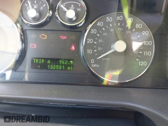 2006 Mercury Milan with VIN 3MEFM07196R631124, listed as a IAAI auction lot 41896762 with 132,581 mi miles and . Bid and sale history available at DreamBid. Image 7.