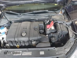 2014 Volkswagen Passat S with VIN 1VWAP7A34EC010664, listed as a IAAI auction lot 42471970 with 121,204 mi miles and . Bid and sale history available at DreamBid. Image 10.
