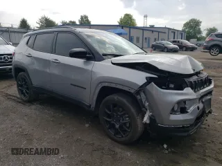 2023 Jeep Compass Latitude с VIN 3C4NJDBN6PT518338, выставлен на аукционе Copart как лот 57117115 с пробегом 29 330 миль миль и Списание • Salvage title. История ставок и продаж доступна на DreamBid. Изображение 4.