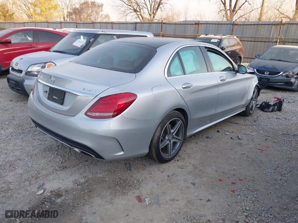 2015 Mercedes-Benz C-Class C 300 Luxury with VIN 55SWF4KB3FU032836, listed as a IAAI auction lot 41771292 with 80,288 mi miles. Bid and sale history available at carsss.com. Image 4.
