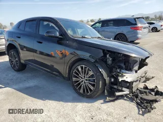 2025 BMW X2 xDrive28i z VIN WBX63GM09S5090407, wystawiony jako Copart lot #53988435 z przebiegiem 2 675 mil mil oraz Szkoda całkowita • Salvage title. Historia ofert i sprzedaży dostępna na DreamBid. Obrazek 4.