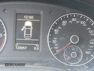 2013 Volkswagen Passat SEL Premium z VIN 1VWCN7A32DC109089, wystawiony jako IAAI lot #42293708 z przebiegiem 120 057 mil mil oraz . Historia ofert i sprzedaży dostępna na DreamBid. Obrazek 7.