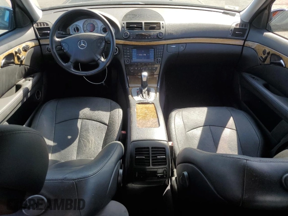 2006 Mercedes-Benz E 500 z VIN WDBUF70J76A888197, wystawiony jako Copart lot #58199365 z przebiegiem 174 100 mil mil oraz Czysty tytuł • Clean title. Historia ofert i sprzedaży dostępna na DreamBid. Obrazek 8.