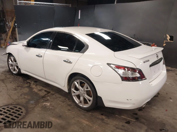 2012 Nissan Maxima S z VIN 1N4AA5AP3CC852183, wystawiony jako IAAI lot #42263656 z przebiegiem 159 370 mil mil oraz . Historia ofert i sprzedaży dostępna na DreamBid. Obrazek 3.