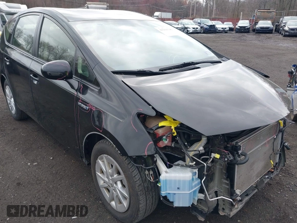 2015 Toyota Prius Two with VIN JTDZN3EU0FJ031208, listed as a IAAI auction lot 41910346 with 72,973 mi miles and . Bid and sale history available at DreamBid. Image 17.