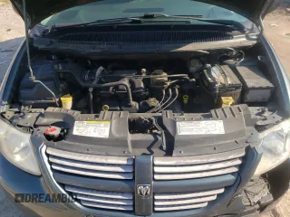 2005 Dodge Caravan SXT z VIN 2D4GP44L75R504132, wystawiony jako Copart lot #50805745 z przebiegiem 214 532 mil mil oraz Czysty tytuł • Clean title. Historia ofert i sprzedaży dostępna na DreamBid. Obrazek 12.