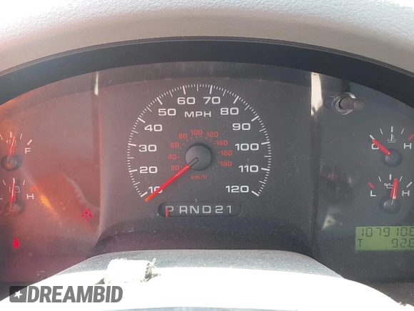 2006 Ford F-150 STX z VIN 1FTRX02W56KB40160, wystawiony jako IAAI lot #41992886 z przebiegiem 107 910 mil mil oraz . Historia ofert i sprzedaży dostępna na DreamBid. Obrazek 7.