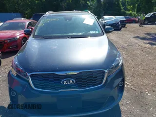 2020 Kia Sorento EX z VIN 5XYPHDA51LG706563, wystawiony jako IAAI lot #39526327 z przebiegiem 36 833 mil mil oraz . Historia ofert i sprzedaży dostępna na DreamBid. Obrazek 12.