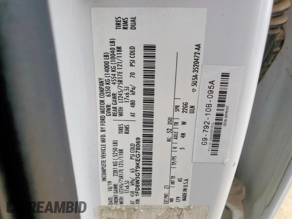 2019 Ford F-350 XL z VIN 1FD8W3GT9KEG78069, wystawiony jako Copart lot #58207075 z przebiegiem 105 315 mil mil oraz Czysty tytuł • Clean title. Historia ofert i sprzedaży dostępna na DreamBid. Obrazek 12.