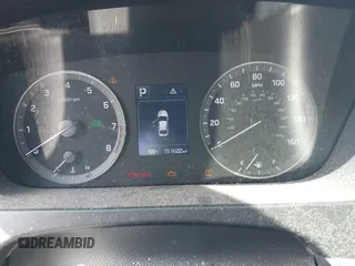 2015 Hyundai Sonata Limited with VIN 5NPE34AF7FH088872, listed as a IAAI auction lot 42105320 with 151,622 mi miles and . Bid and sale history available at carsss.com. Image 7.