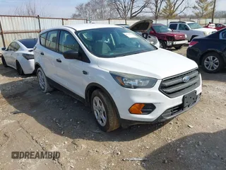 2018 Ford Escape S с VIN 1FMCU0F72JUA03168, выставлен на аукционе IAAI как лот 41733543 с пробегом 159 628 миль миль и . История ставок и продаж доступна на DreamBid. Изображение 1.